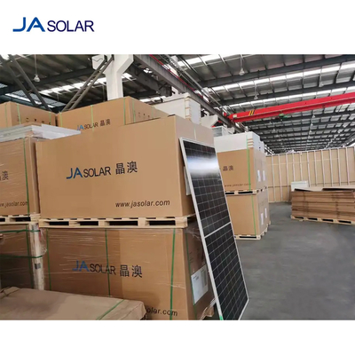 144 células Panel solar mono 440-460 vatios con tecnología de media célula y conector MC4